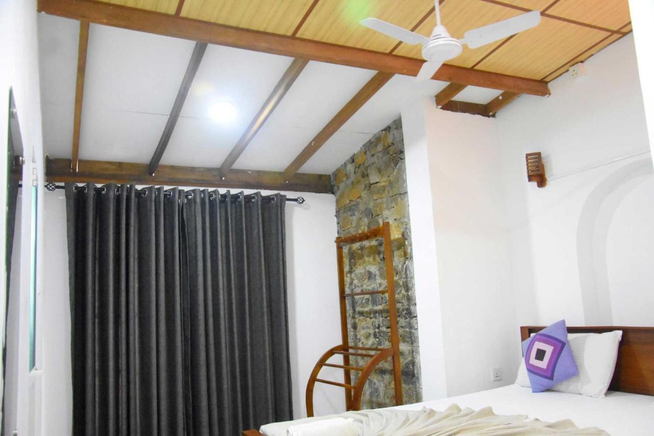 Hotel H2O Gampola Exteriér fotografie