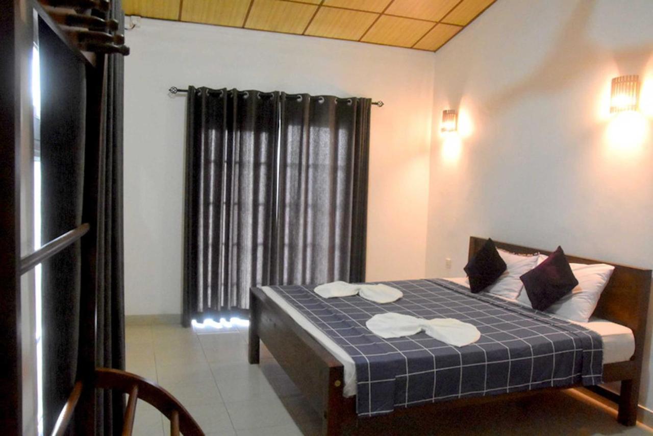 Hotel H2O Gampola Exteriér fotografie