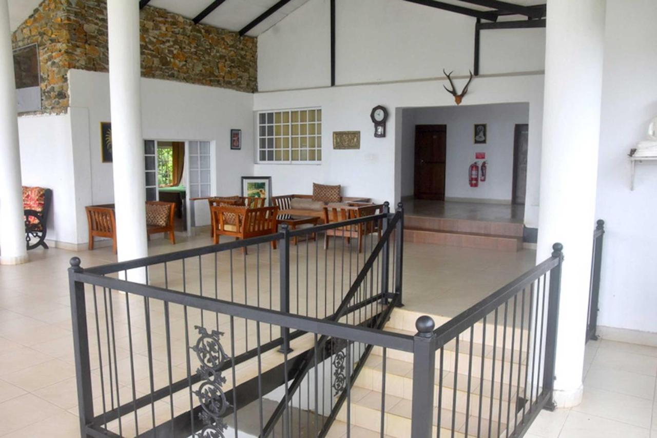 Hotel H2O Gampola Exteriér fotografie